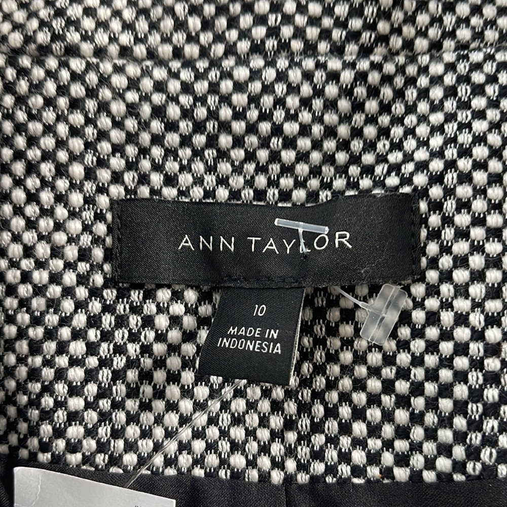 Ann Taylor Hutton Blazer Jacket View 4
